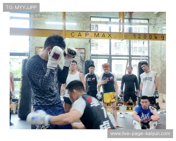 UFC选手在地面技术环节加强训练,防守质量明显提高